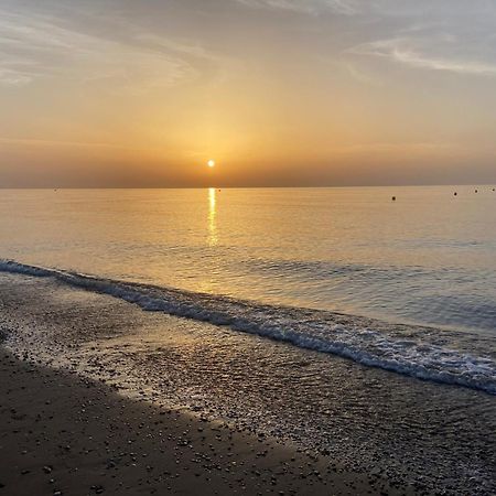 Primera Linea De Playa, Villa Conchita, Con Salida Al Mar Sagunto Eksteriør billede